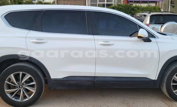Acheter Import Voiture Hyundai Santa Fe Blanc à Dakar, Dakar Acheter Import Voiture Hyundai Santa Fe Blanc à Dakar, Dakar