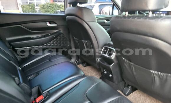 Acheter Import Voiture Hyundai Santa Fe Blanc à Dakar, Dakar Acheter Import Voiture Hyundai Santa Fe Blanc à Dakar, Dakar