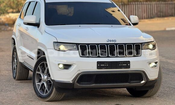 Buy Import Jeep Grand Cherokee White Car in Dahra in Louga Buy Import Jeep Grand Cherokee White Car in Dahra in Louga