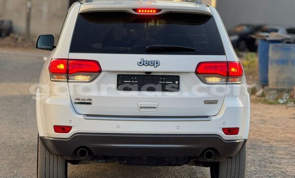 Buy Import Jeep Grand Cherokee White Car in Dahra in Louga Buy Import Jeep Grand Cherokee White Car in Dahra in Louga