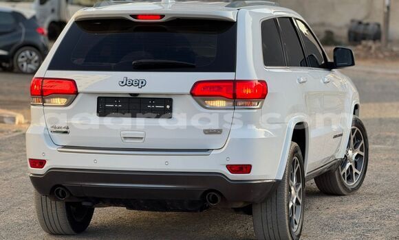 Buy Import Jeep Grand Cherokee White Car in Dahra in Louga Buy Import Jeep Grand Cherokee White Car in Dahra in Louga