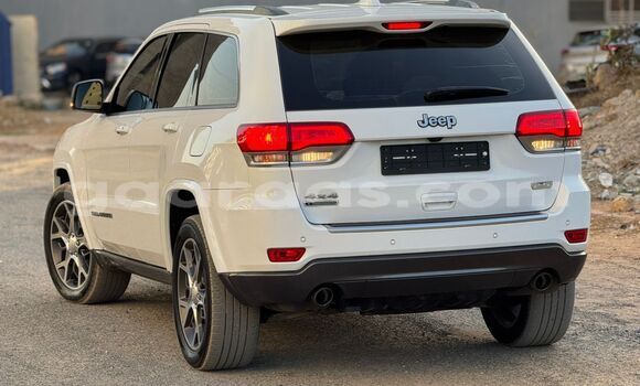 Buy Import Jeep Grand Cherokee White Car in Dahra in Louga Buy Import Jeep Grand Cherokee White Car in Dahra in Louga