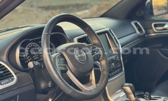 Buy Import Jeep Grand Cherokee White Car in Dahra in Louga Buy Import Jeep Grand Cherokee White Car in Dahra in Louga