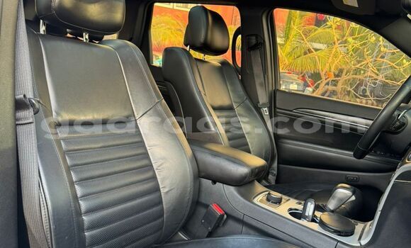 Buy Import Jeep Grand Cherokee White Car in Dahra in Louga Buy Import Jeep Grand Cherokee White Car in Dahra in Louga