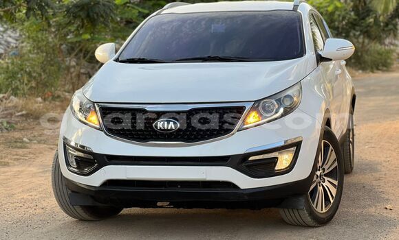 Dieundeu Imported Kia Sportage White Auto in Dakar in Dakar Dieundeu Imported Kia Sportage White Auto in Dakar in Dakar