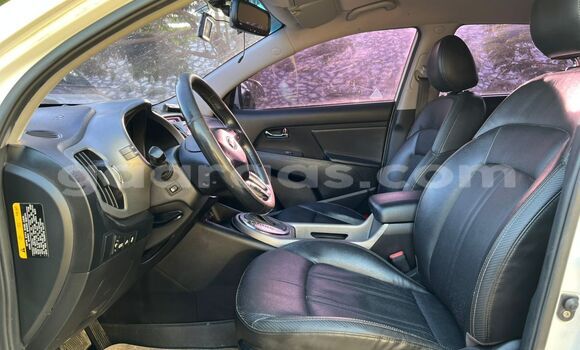 Dieundeu Imported Kia Sportage White Auto in Dakar in Dakar Dieundeu Imported Kia Sportage White Auto in Dakar in Dakar