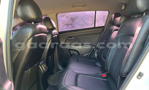 Dieundeu Imported Kia Sportage White Auto in Dakar in Dakar Dieundeu Imported Kia Sportage White Auto in Dakar in Dakar