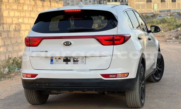 Buy Import Kia Sportage White Car in Dakar in Dakar Buy Import Kia Sportage White Car in Dakar in Dakar