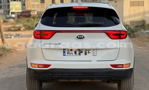 Buy Import Kia Sportage White Car in Dakar in Dakar Buy Import Kia Sportage White Car in Dakar in Dakar