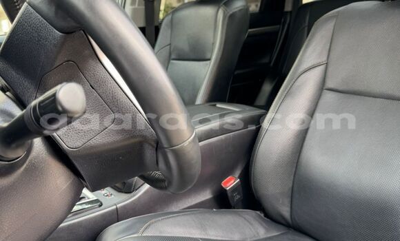 Buy Import Toyota Highlander Silver Car in Dakar in Dakar Buy Import Toyota Highlander Silver Car in Dakar in Dakar