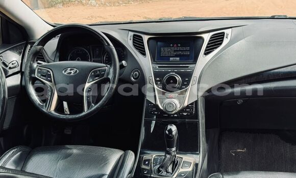 Buy Import Hyundai Grandeur Silver Car in Dakar in Dakar Buy Import Hyundai Grandeur Silver Car in Dakar in Dakar