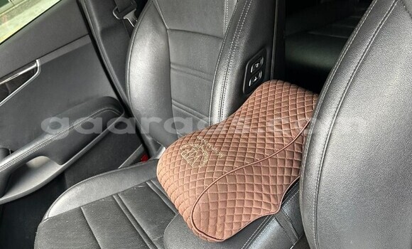 Acheter Occasion Voiture Kia Sorento Blanc à Dakar, Dakar Acheter Occasion Voiture Kia Sorento Blanc à Dakar, Dakar