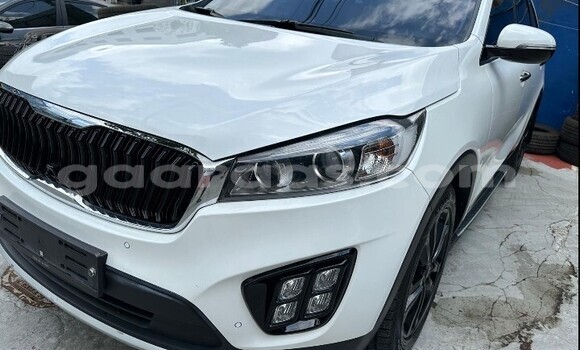 Acheter Occasion Voiture Kia Sorento Blanc à Dakar, Dakar Acheter Occasion Voiture Kia Sorento Blanc à Dakar, Dakar