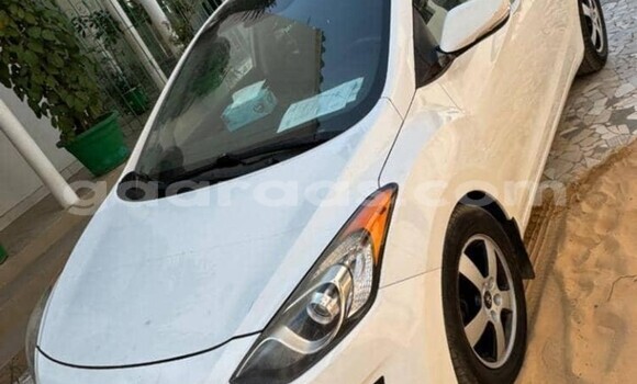 Dieundeu Occasion Hyundai Elantra White Auto in Dakar in Dakar Dieundeu Occasion Hyundai Elantra White Auto in Dakar in Dakar