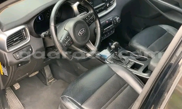 Acheter Occasion Voiture Kia Sorento Noir à Dakar, Dakar Acheter Occasion Voiture Kia Sorento Noir à Dakar, Dakar