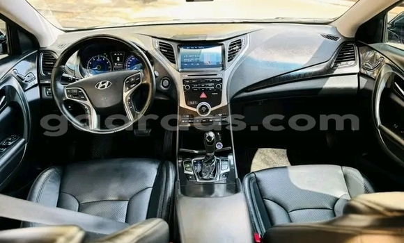 Acheter Occasion Voiture Hyundai Grandeur Noir à Dakar, Dakar Acheter Occasion Voiture Hyundai Grandeur Noir à Dakar, Dakar