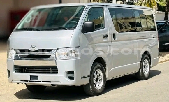 Acheter Occasion Voiture Toyota Hiace Blanc à Dahra, Louga Acheter Occasion Voiture Toyota Hiace Blanc à Dahra, Louga