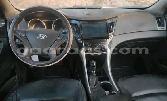 Acheter Occasion Voiture Hyundai Sonata Blanc à Dakar, Dakar Acheter Occasion Voiture Hyundai Sonata Blanc à Dakar, Dakar