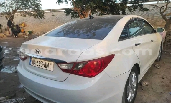 Acheter Occasion Voiture Hyundai Sonata Blanc à Dakar, Dakar Acheter Occasion Voiture Hyundai Sonata Blanc à Dakar, Dakar