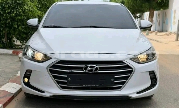 Buy Used Hyundai Avante White Car in Dakar in Dakar Buy Used Hyundai Avante White Car in Dakar in Dakar