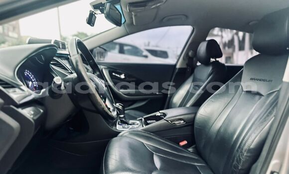 Buy Import Hyundai Grandeur Silver Car in Dakar in Dakar Buy Import Hyundai Grandeur Silver Car in Dakar in Dakar