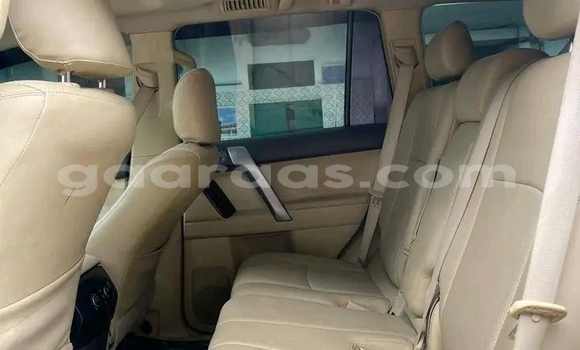 Acheter Occasion Voiture Toyota Prado Blanc à Dakar, Dakar Acheter Occasion Voiture Toyota Prado Blanc à Dakar, Dakar