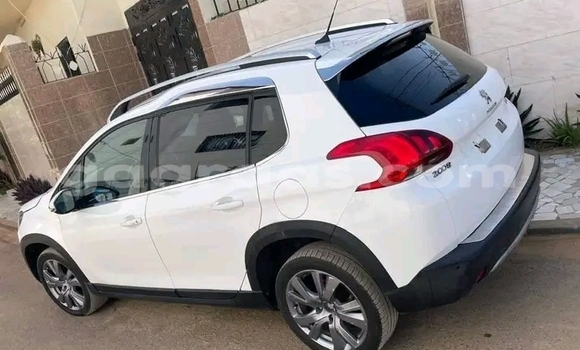 Buy Used Peugeot 2008 White Car in Dakar in Dakar Buy Used Peugeot 2008 White Car in Dakar in Dakar
