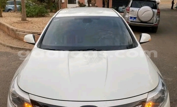 Acheter Occasion Voiture Renault Clio V6 Blanc à Dakar, Dakar Acheter Occasion Voiture Renault Clio V6 Blanc à Dakar, Dakar