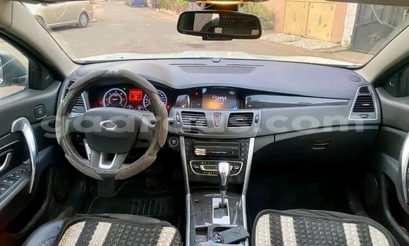 Acheter Occasion Voiture Renault Clio V6 Blanc à Dakar, Dakar Acheter Occasion Voiture Renault Clio V6 Blanc à Dakar, Dakar