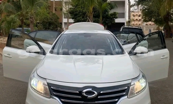 Acheter Occasion Voiture Renault Clio V6 Blanc à Dakar, Dakar Acheter Occasion Voiture Renault Clio V6 Blanc à Dakar, Dakar