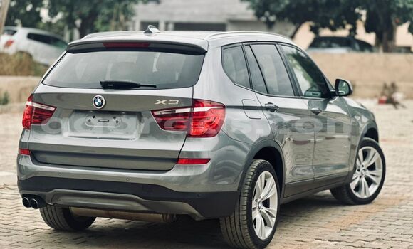 Acheter Import Voiture BMW X3 Gris à Dakar, Dakar Acheter Import Voiture BMW X3 Gris à Dakar, Dakar