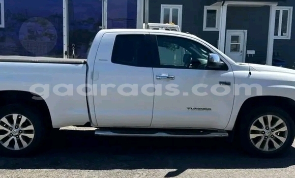Dieundeu Occasion Toyota Tundra White Auto in Dakar in Dakar Dieundeu Occasion Toyota Tundra White Auto in Dakar in Dakar