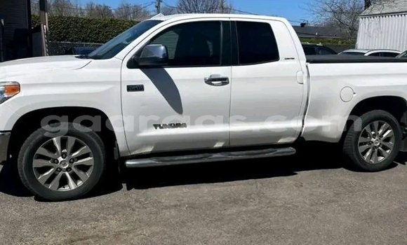 Dieundeu Occasion Toyota Tundra White Auto in Dakar in Dakar Dieundeu Occasion Toyota Tundra White Auto in Dakar in Dakar