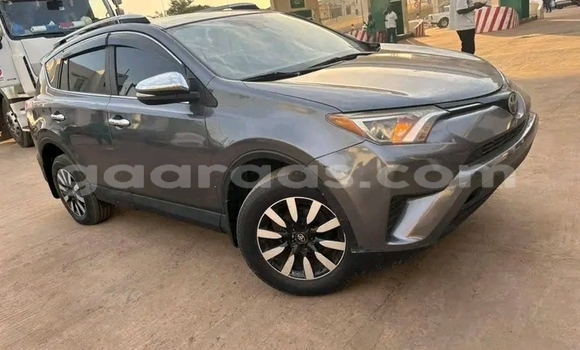 Acheter Occasion Voiture Toyota RAV4 Noir à Dakar, Dakar Acheter Occasion Voiture Toyota RAV4 Noir à Dakar, Dakar