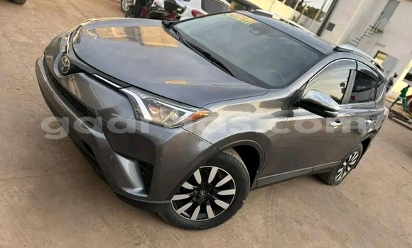 Acheter Occasion Voiture Toyota RAV4 Noir à Dakar, Dakar Acheter Occasion Voiture Toyota RAV4 Noir à Dakar, Dakar