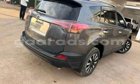 Acheter Occasion Voiture Toyota RAV4 Noir à Dakar, Dakar Acheter Occasion Voiture Toyota RAV4 Noir à Dakar, Dakar