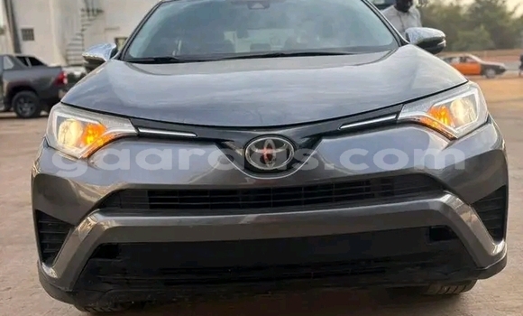 Acheter Occasion Voiture Toyota RAV4 Noir à Dakar, Dakar Acheter Occasion Voiture Toyota RAV4 Noir à Dakar, Dakar