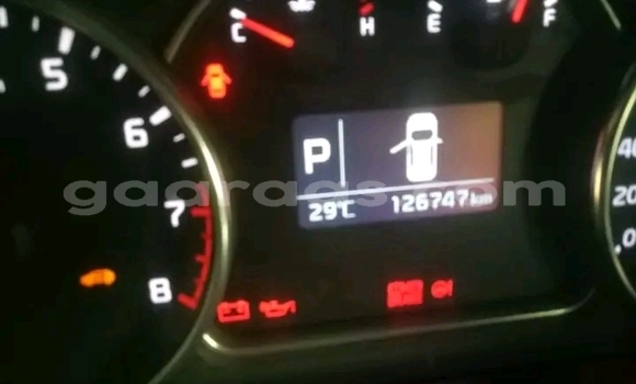 Acheter Occasion Voiture Kia Retona Noir à Dakar, Dakar Acheter Occasion Voiture Kia Retona Noir à Dakar, Dakar