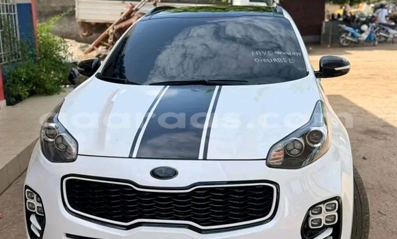 Buy Used Kia Sportage White Car in Damniadio in Dakar Buy Used Kia Sportage White Car in Damniadio in Dakar