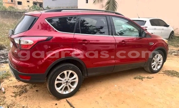 Dieundeu Occasion Ford Escape Red Auto in Gandiaye in Kaolack