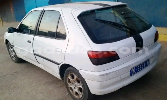 Acheter Occasion Voiture Peugeot 206 Blanc à Foundiougne, Fatick Acheter Occasion Voiture Peugeot 206 Blanc à Foundiougne, Fatick