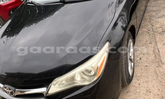 Dieundeu Occasion Toyota Camry Black Auto in Dakar in Dakar