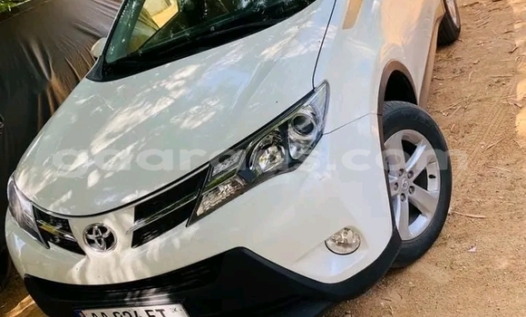 Acheter Occasion Voiture Toyota RAV4 Blanc à Gossas, Fatick Acheter Occasion Voiture Toyota RAV4 Blanc à Gossas, Fatick