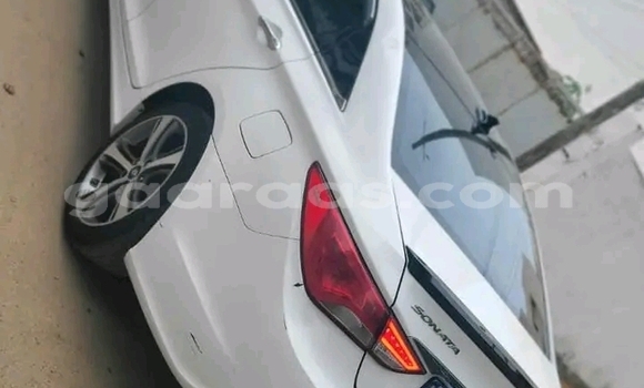 Acheter Occasion Voiture Hyundai Sonata Blanc à Dakar, Dakar Acheter Occasion Voiture Hyundai Sonata Blanc à Dakar, Dakar