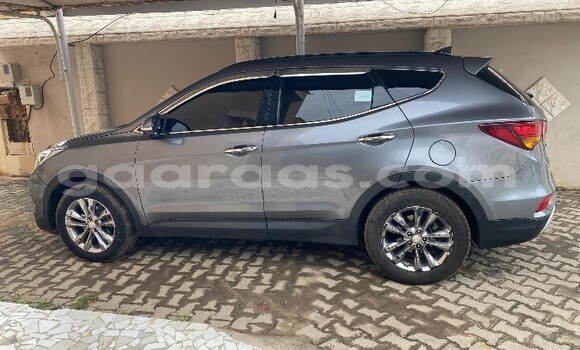 Buy Used Hyundai Santa Fe Silver Car in Dakar in Dakar Buy Used Hyundai Santa Fe Silver Car in Dakar in Dakar