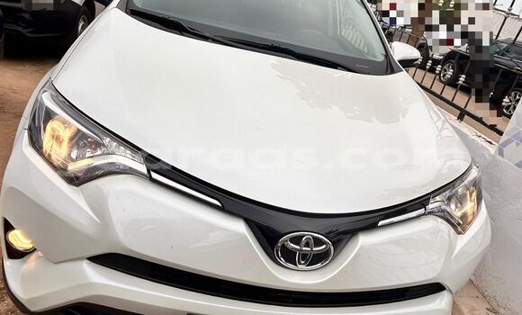 Acheter Import Voiture Toyota RAV4 Blanc à Dakar, Dakar