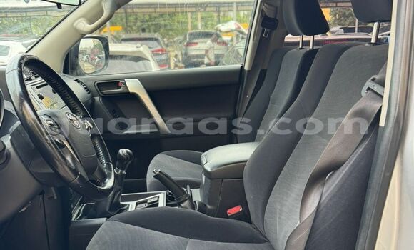 Dieundeu Imported Toyota Prado Silver Auto in Dakar in Dakar Dieundeu Imported Toyota Prado Silver Auto in Dakar in Dakar