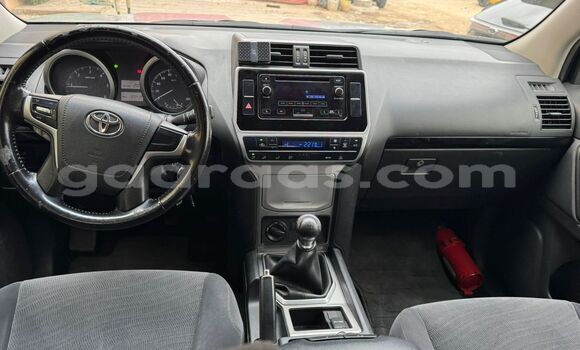 Dieundeu Imported Toyota Prado Silver Auto in Dakar in Dakar Dieundeu Imported Toyota Prado Silver Auto in Dakar in Dakar