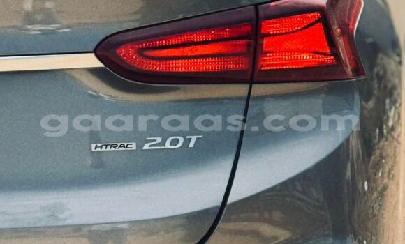 Buy Import Hyundai Santa Fe Silver Car in Dakar in Dakar Buy Import Hyundai Santa Fe Silver Car in Dakar in Dakar