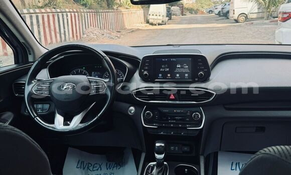 Buy Import Hyundai Santa Fe Silver Car in Dakar in Dakar Buy Import Hyundai Santa Fe Silver Car in Dakar in Dakar